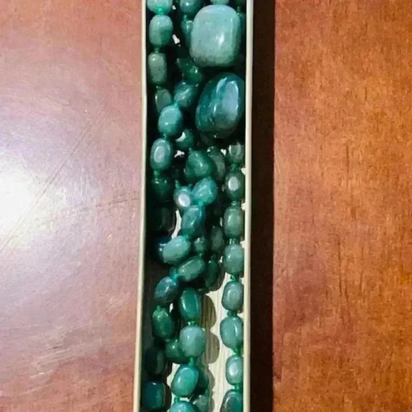 Vintage Strand Oval Nuggets Shape Stone Beads Natural Green  Stone - Picture 10 of 10